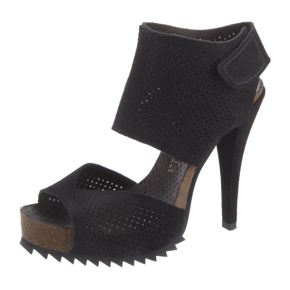 Pedro Garcia Petal Heels